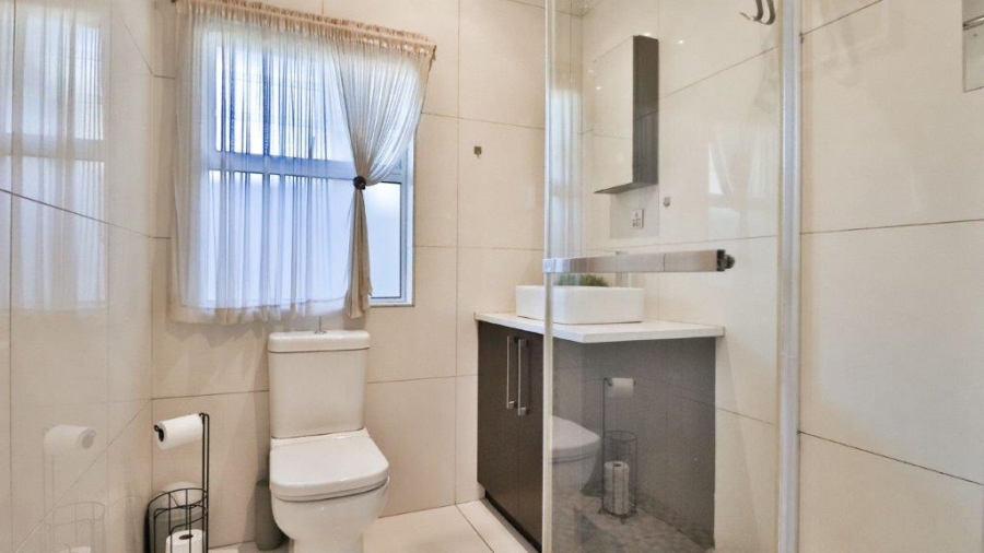 3 Bedroom Property for Sale in Bayview Western Cape